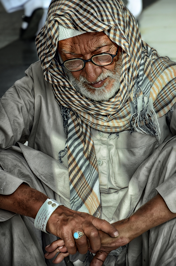 merenung by Ali Al-Fathur